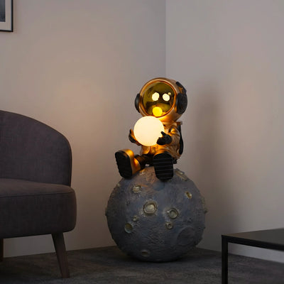 Lunar Glow Astronaut Lamp