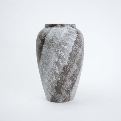 Squat mineral glaze vase, vertical streak