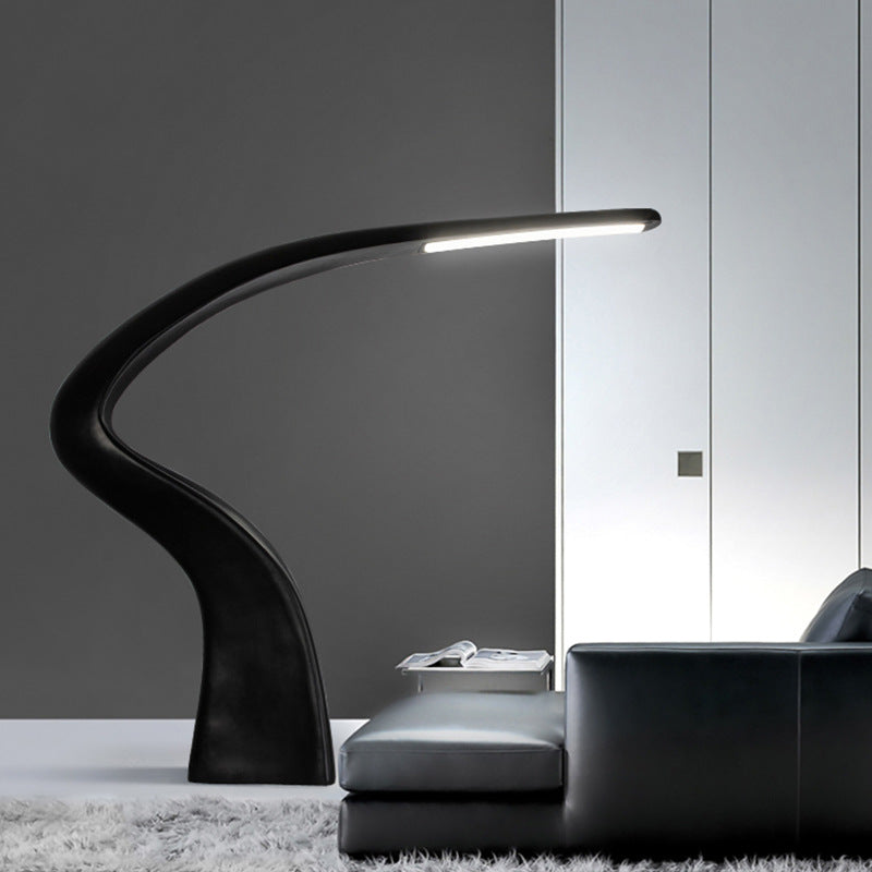 lluminara Curvado Lamp