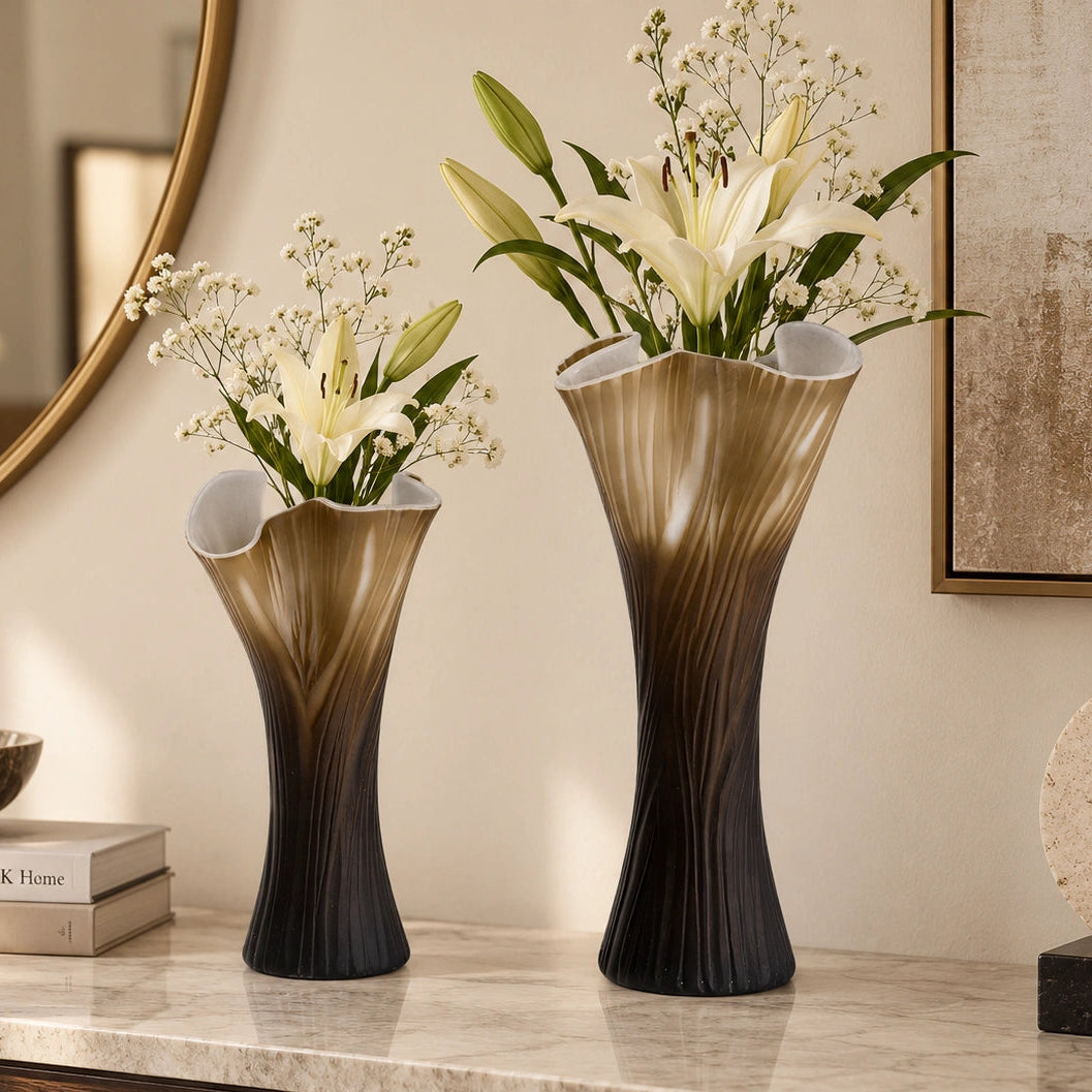 Textured glass decorative vase with ribbed design and ivory edge in two sizes
