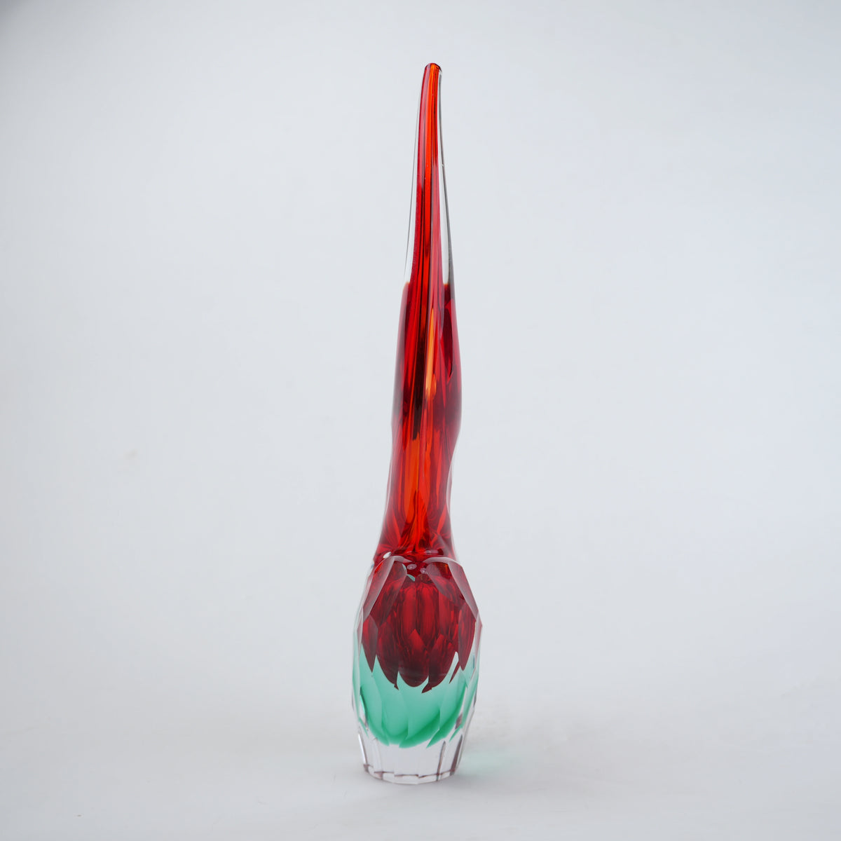 Curved gradient glass vase with side opening modern decor design