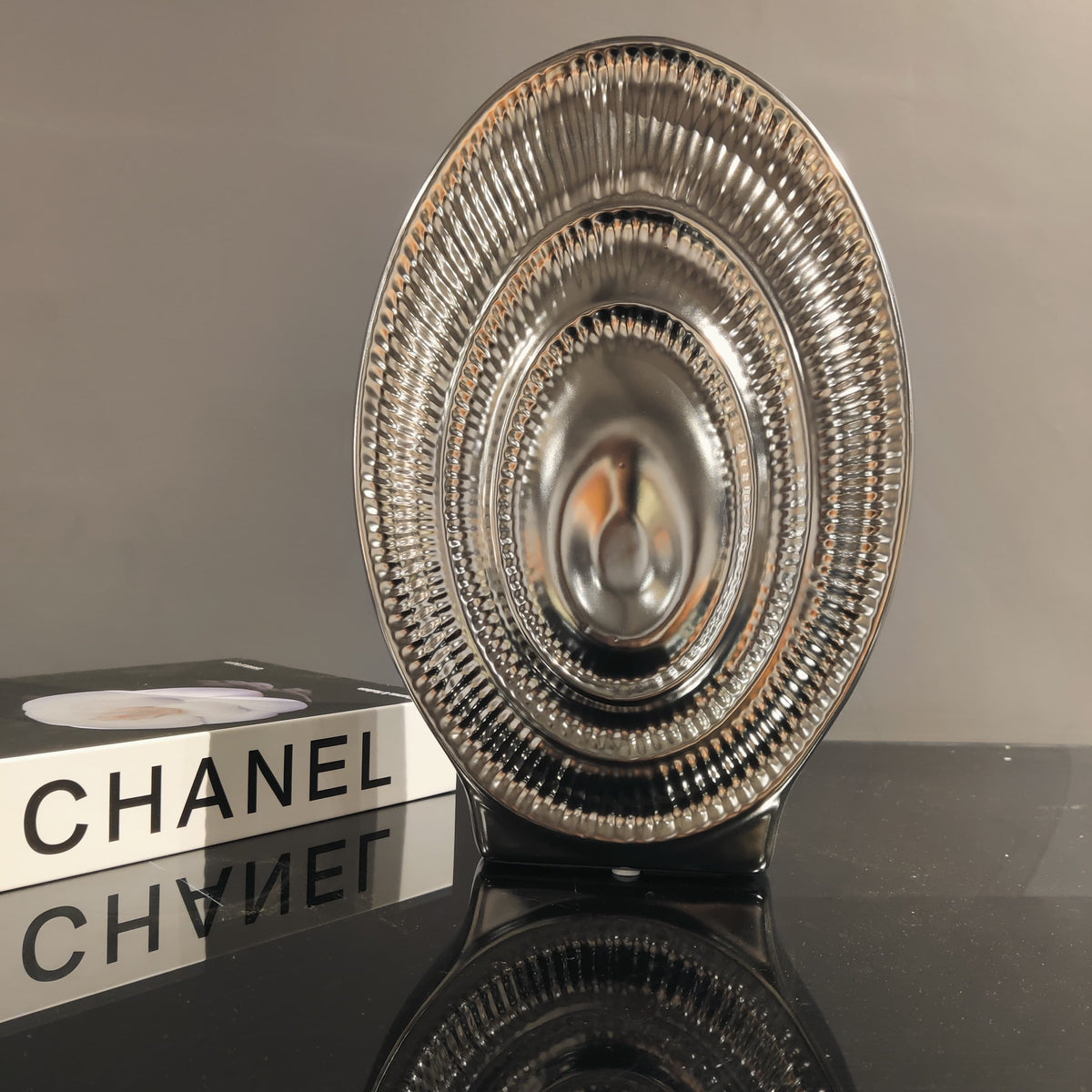 Luxury ceramic vase decor for modern living room and office styling