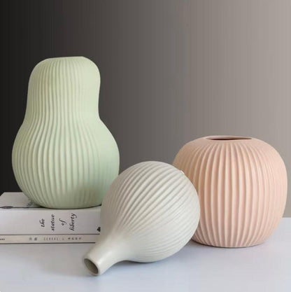 Celeste Ripple Vases Round