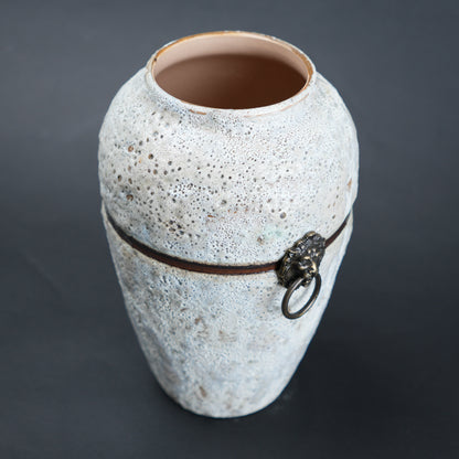 Stone white lion-ring vase, 3/4 view
