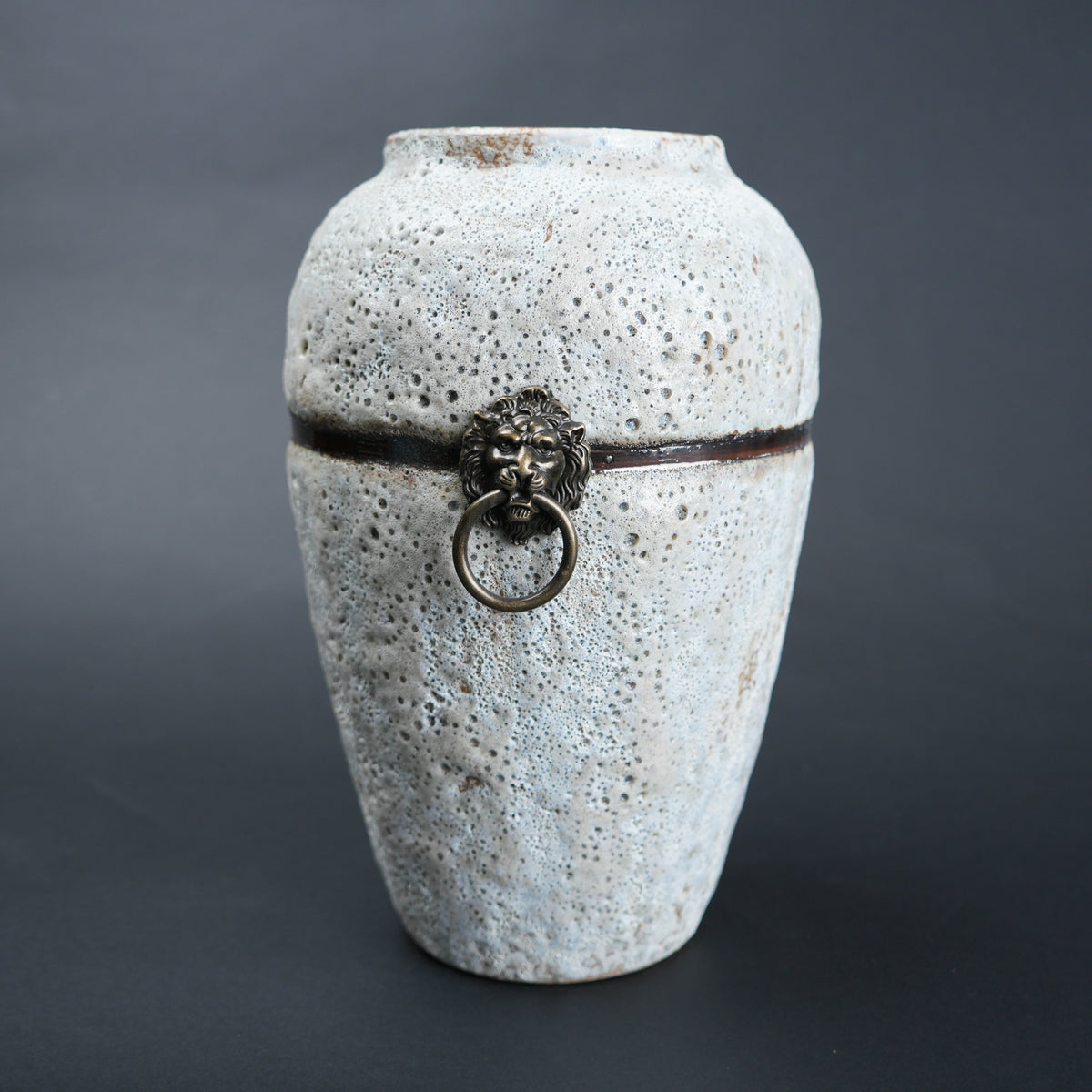 Stone white lion-ring vase, front view
