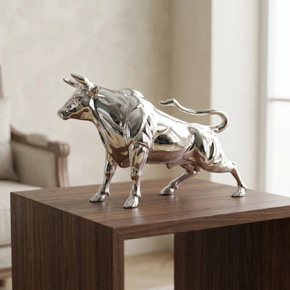 Toro Luxe Bull Figurine side view decorative piece
