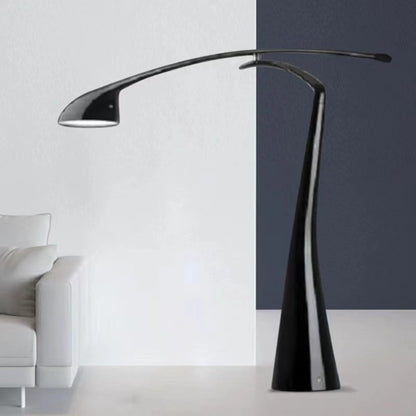 Curva Black Lamp – Modern Sophistication