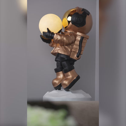 Golden Astronaut Glow Lamp