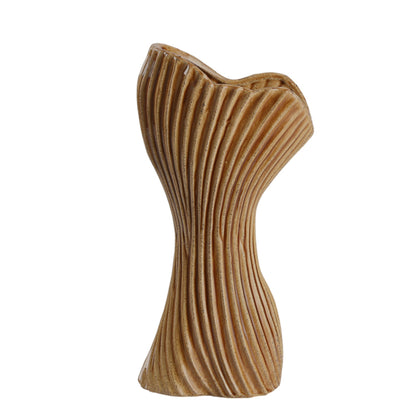 Waveform Luxe Vase – Sculptural Elegance for Timeless Spaces